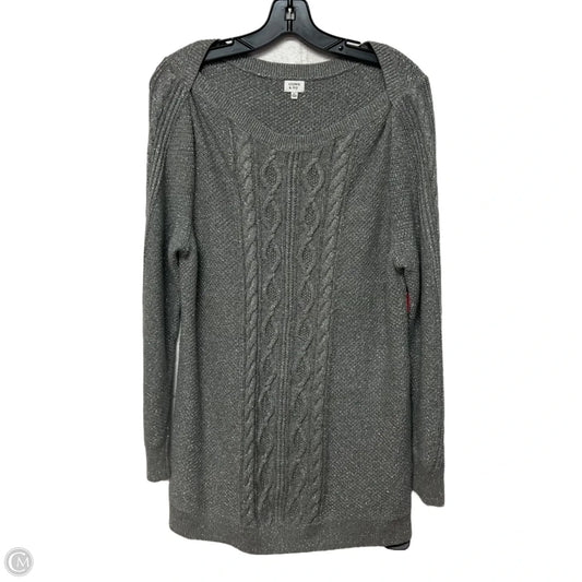 Sweater By Crown And Ivy In Silver, Size: Xl