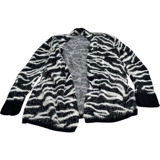 Sweater Cardigan By Susina In Black & White, Size: S