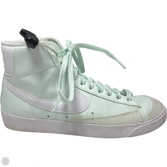 Shoes Sneakers By Nike In Green, Size: 8