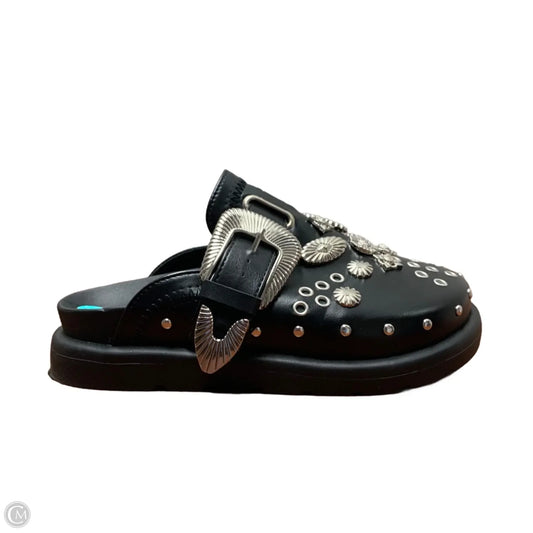 Shoes Flats By Clothes Mentor In Black, Size: 7.5