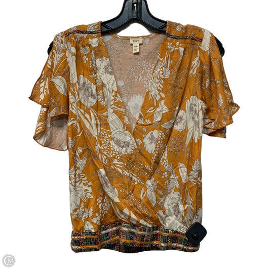 Top Short Sleeve By Tiny In Orange & White, Size: Xs