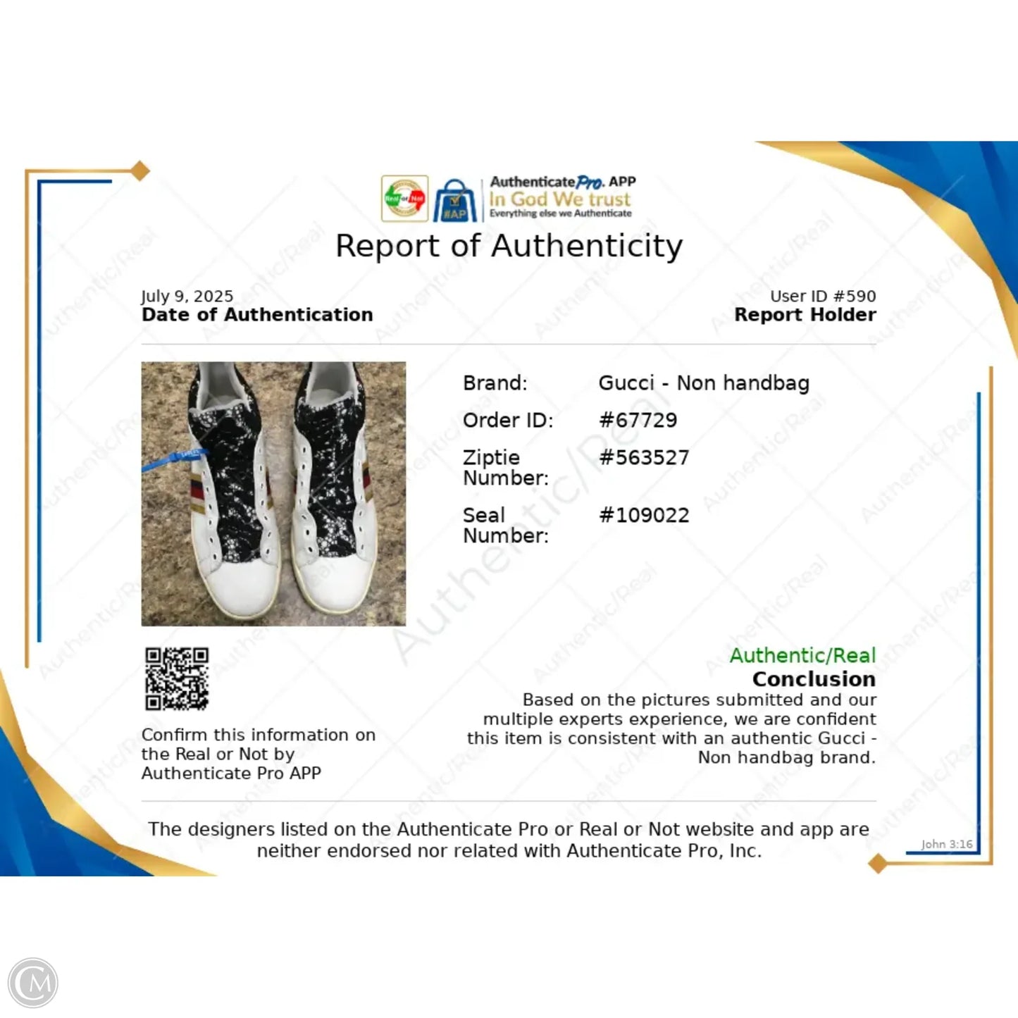 Shoes Luxury Designer By Gucci In Black & White, Size: 9