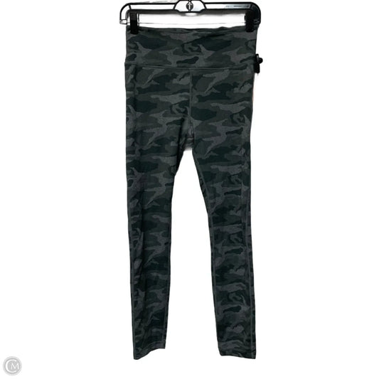 Athletic Leggings By Vuori In Camouflage Print, Size: S