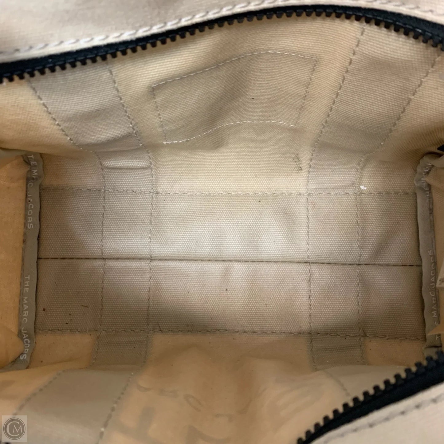 Crossbody Luxury Designer By Marc Jacobs, Size: Medium