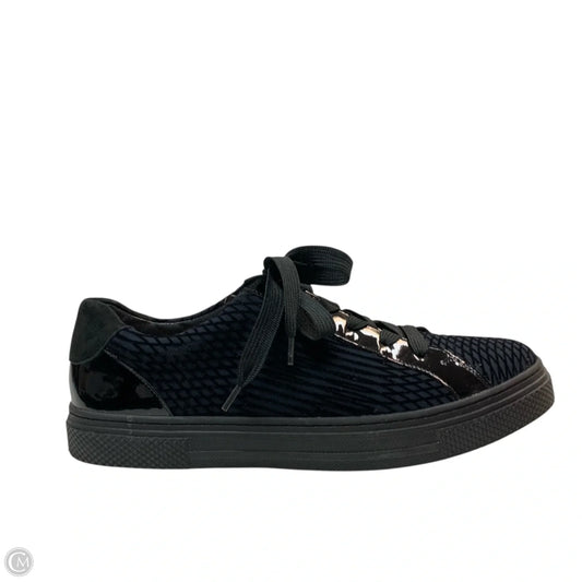 Shoes Sneakers By Hassia In Black, Size: 9