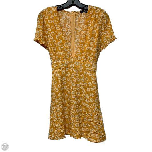 Dress Casual Short By Lulus In White & Yellow, Size: M