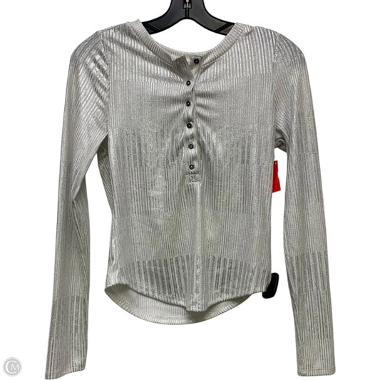 Top Long Sleeve By Pilcro In Silver, Size: S