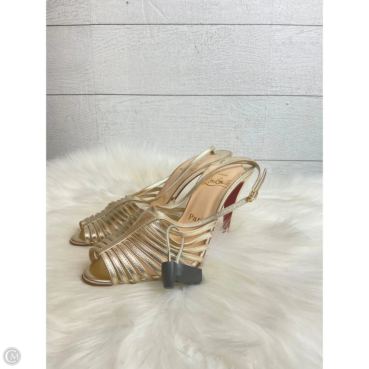 Shoes Luxury Designer By Christian Louboutin In Gold, Size: 7.5