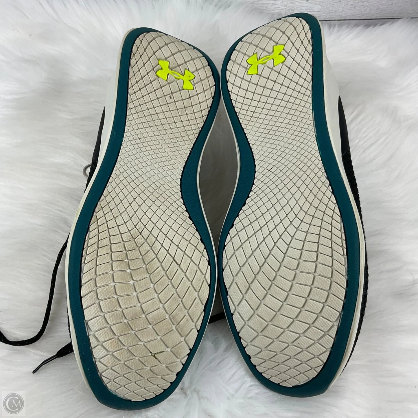 Shoes Athletic By Under Armour In Black, Size: 10