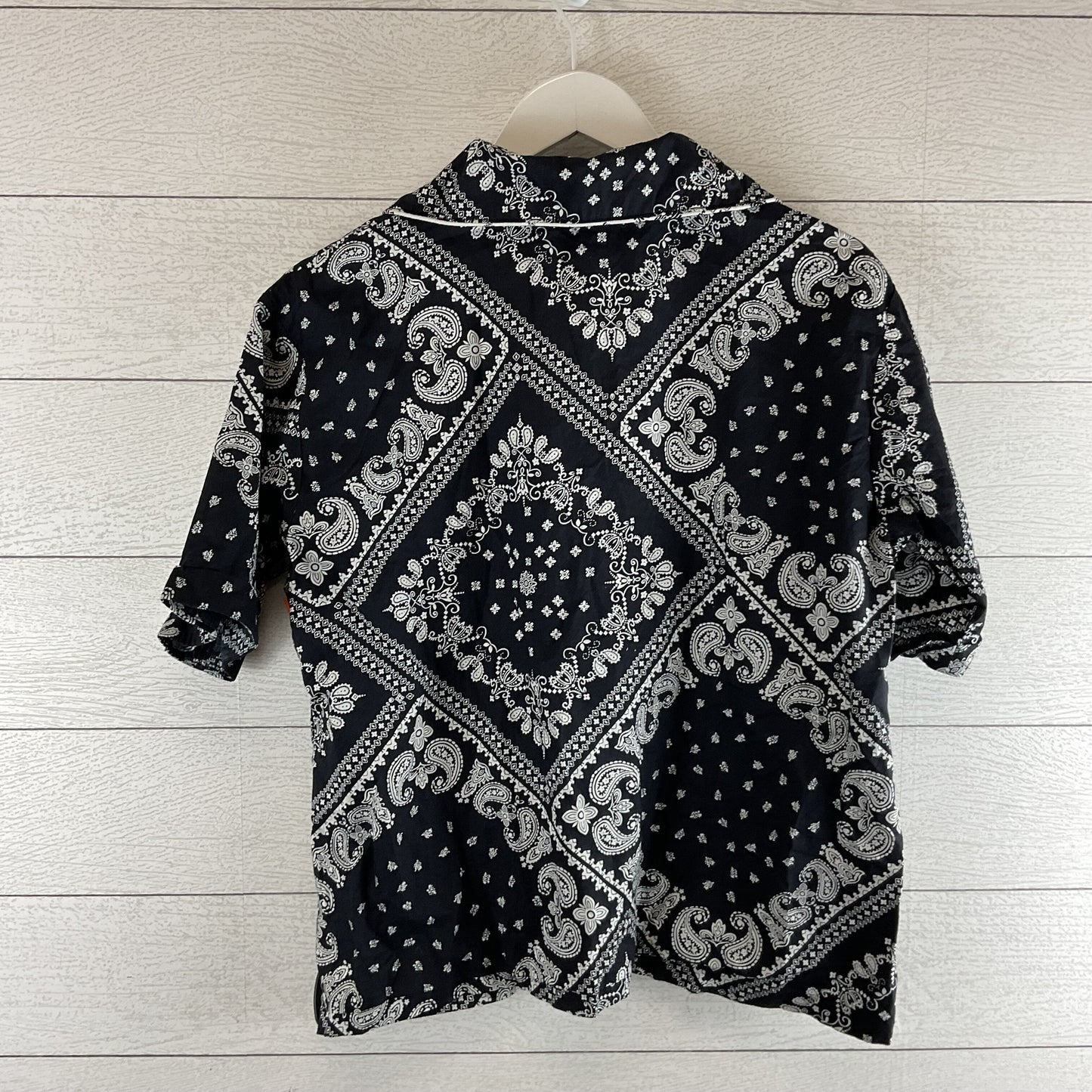 Top Short Sleeve By Clothes Mentor  Size: S