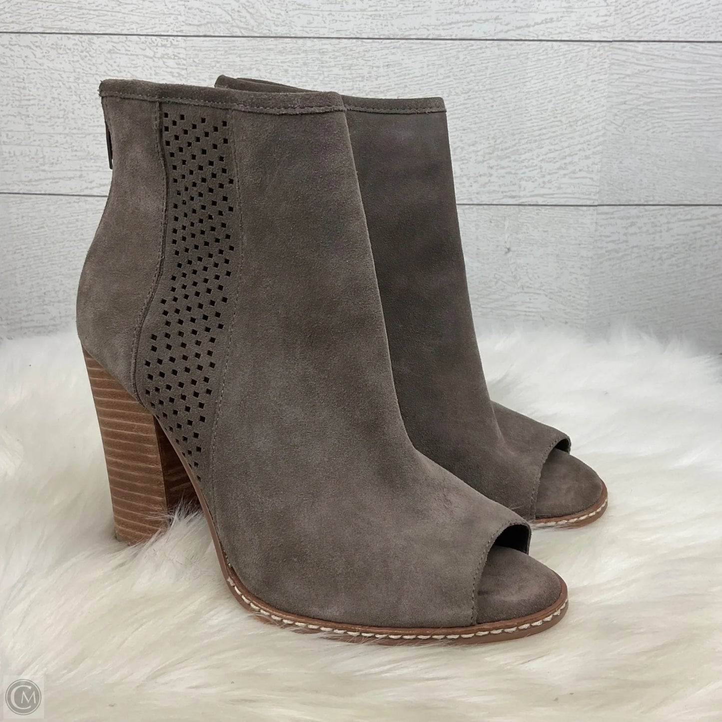 Boots Ankle Heels By Gianni Bini In Brown, Size: 9