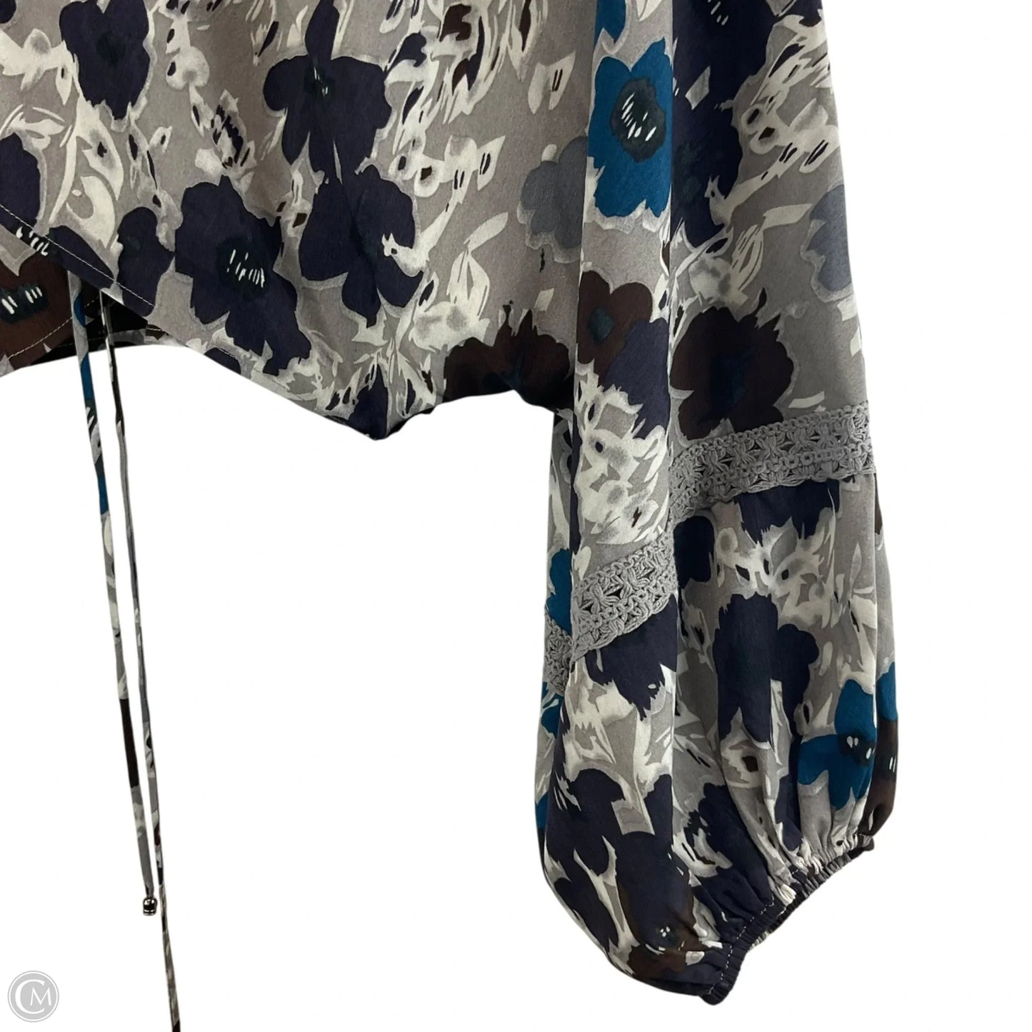 Top Long Sleeve By Vestique In Grey, Size: L