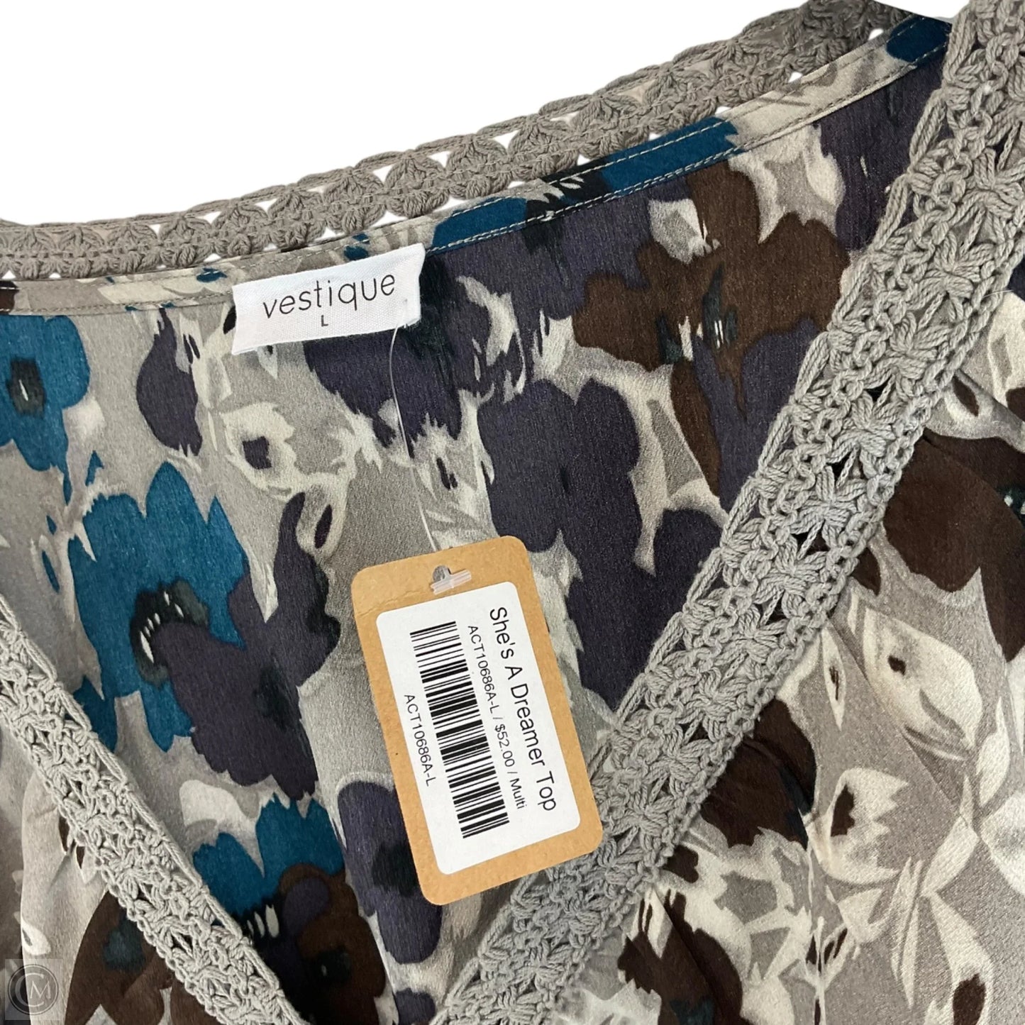 Top Long Sleeve By Vestique In Grey, Size: L