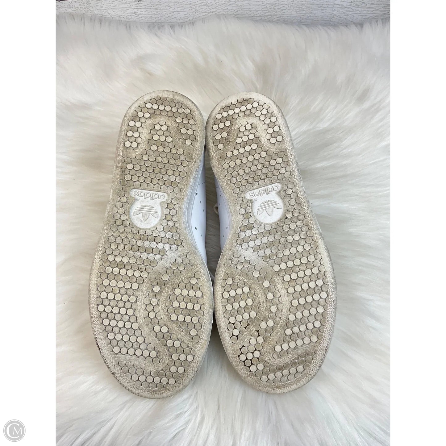 Shoes Athletic By Adidas In White, Size: 5.5