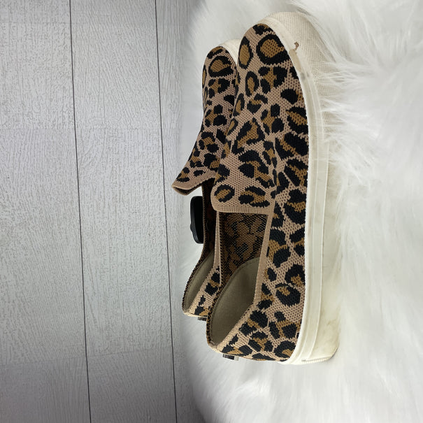 Shoes Flats By Steve Madden In Animal Print, Size: 7.5