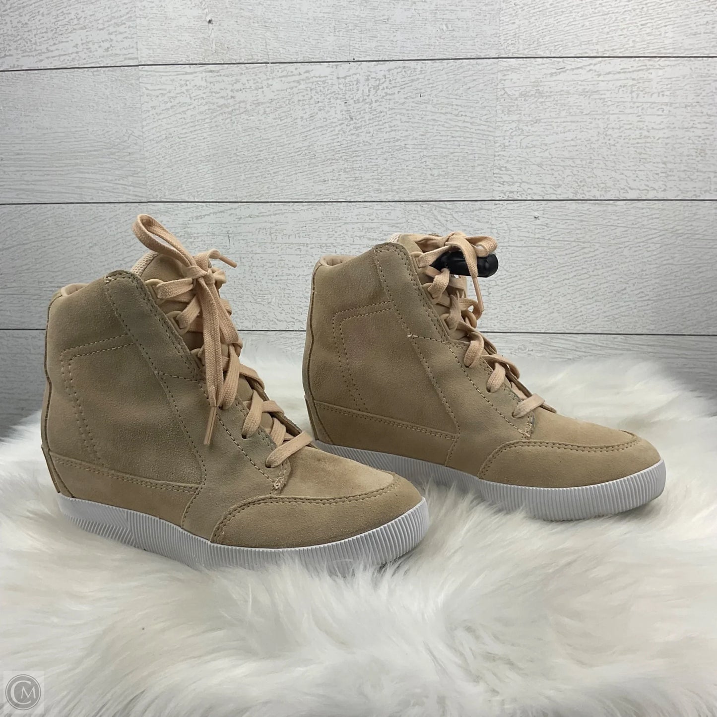 Boots Hiking By Sorel In Tan, Size: 6