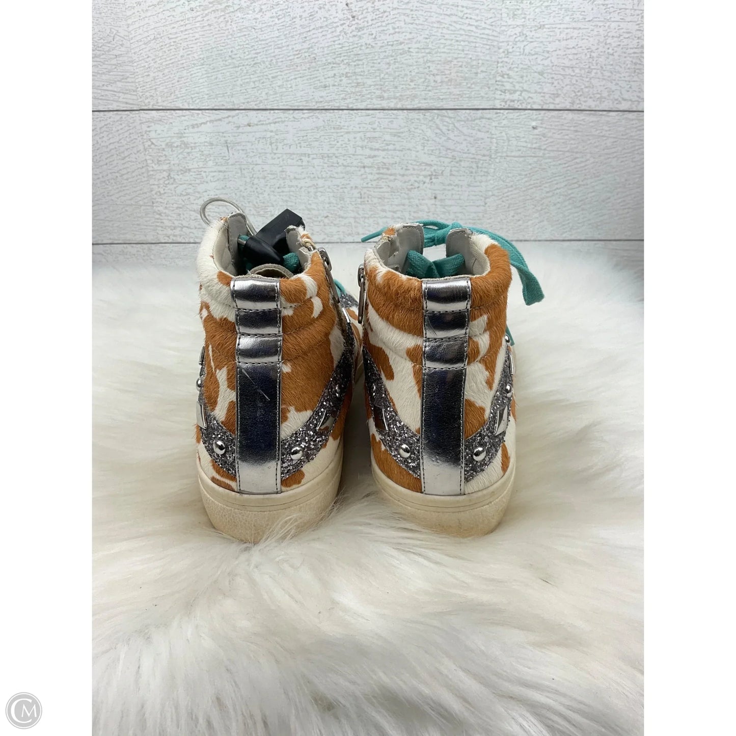 Shoes Sneakers By Gianni Bini In Animal Print, Size: 8.5