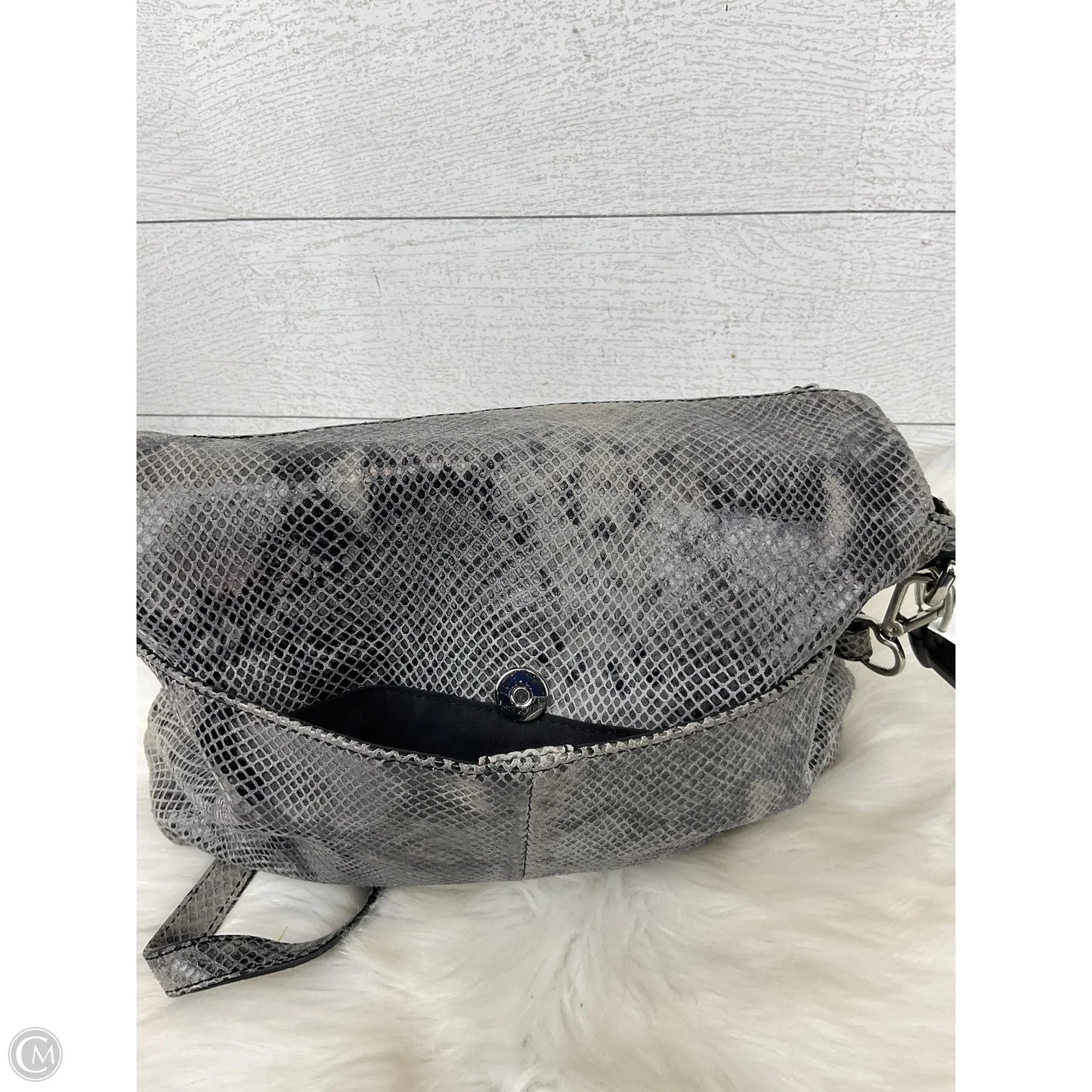 Crossbody By Margot, Size: Medium