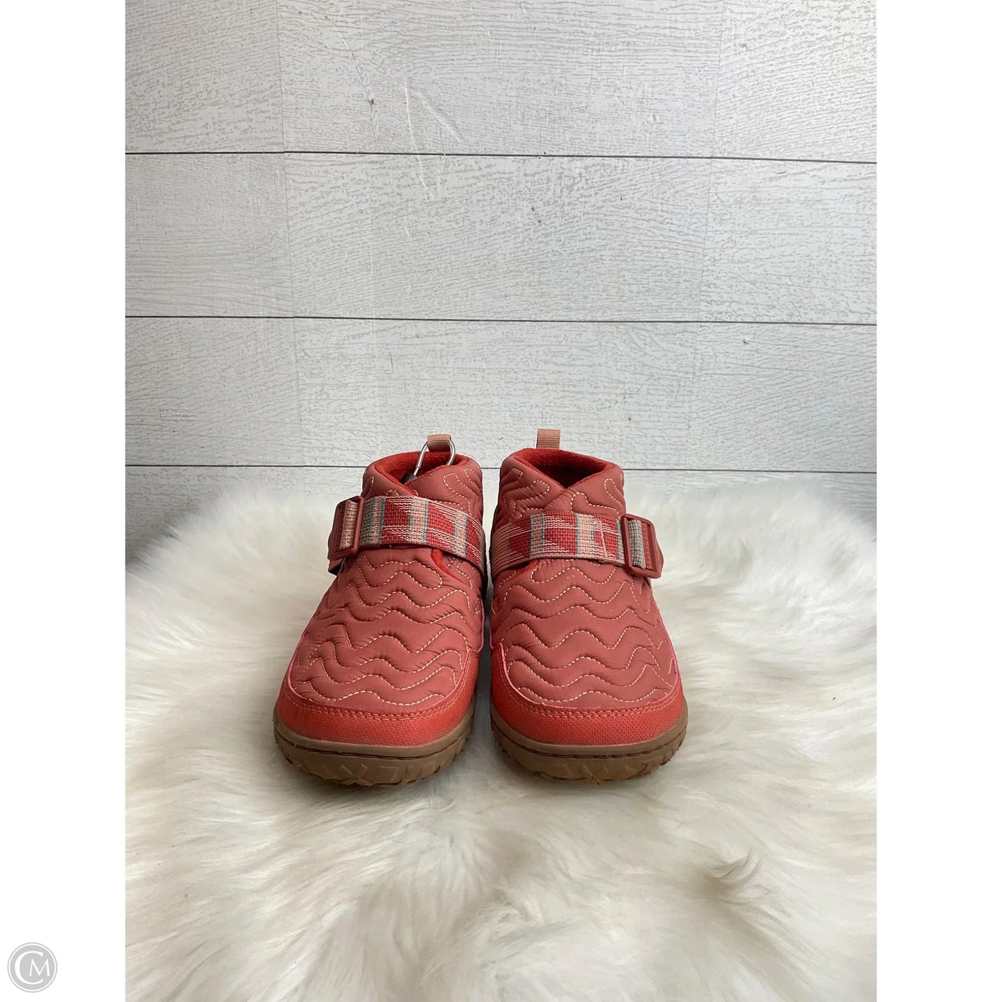 Shoes Athletic By Chacos In Red, Size: 8