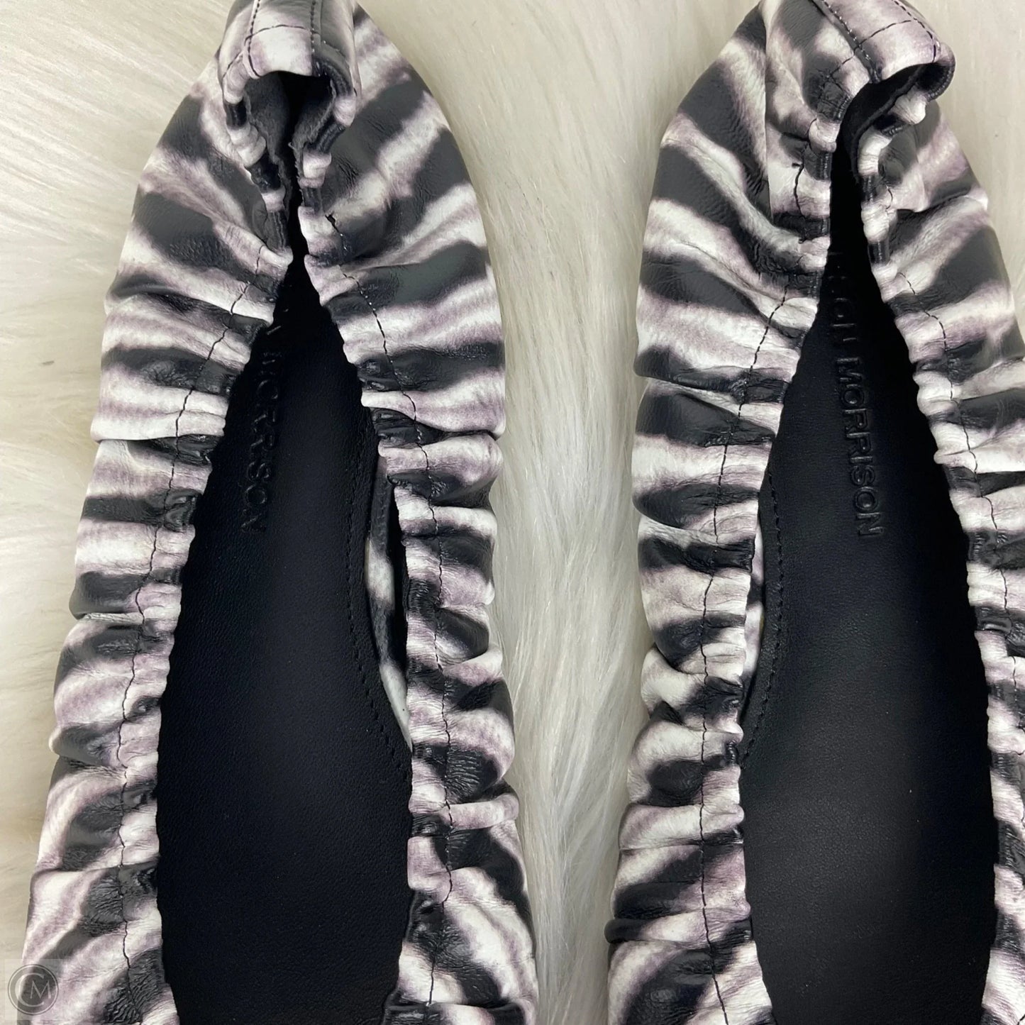 Shoes Flats By Cmb In Animal Print, Size: 7