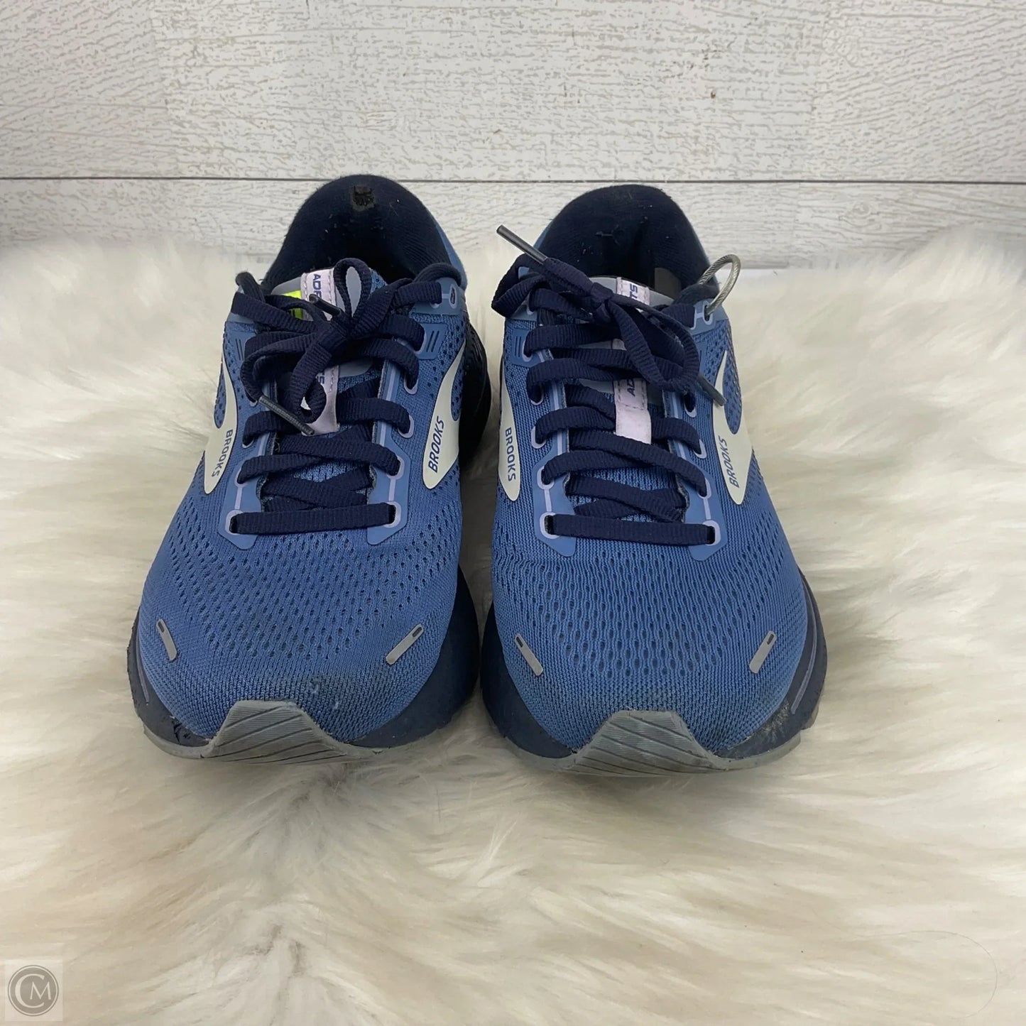 Shoes Athletic By Brooks In Blue, Size: 7.5