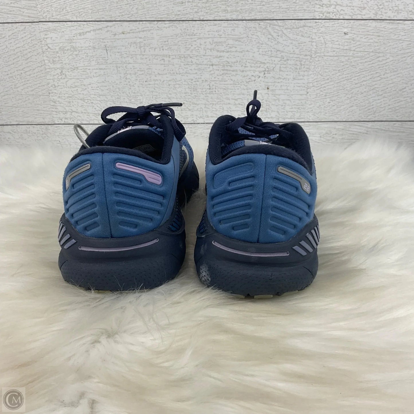 Shoes Athletic By Brooks In Blue, Size: 7.5