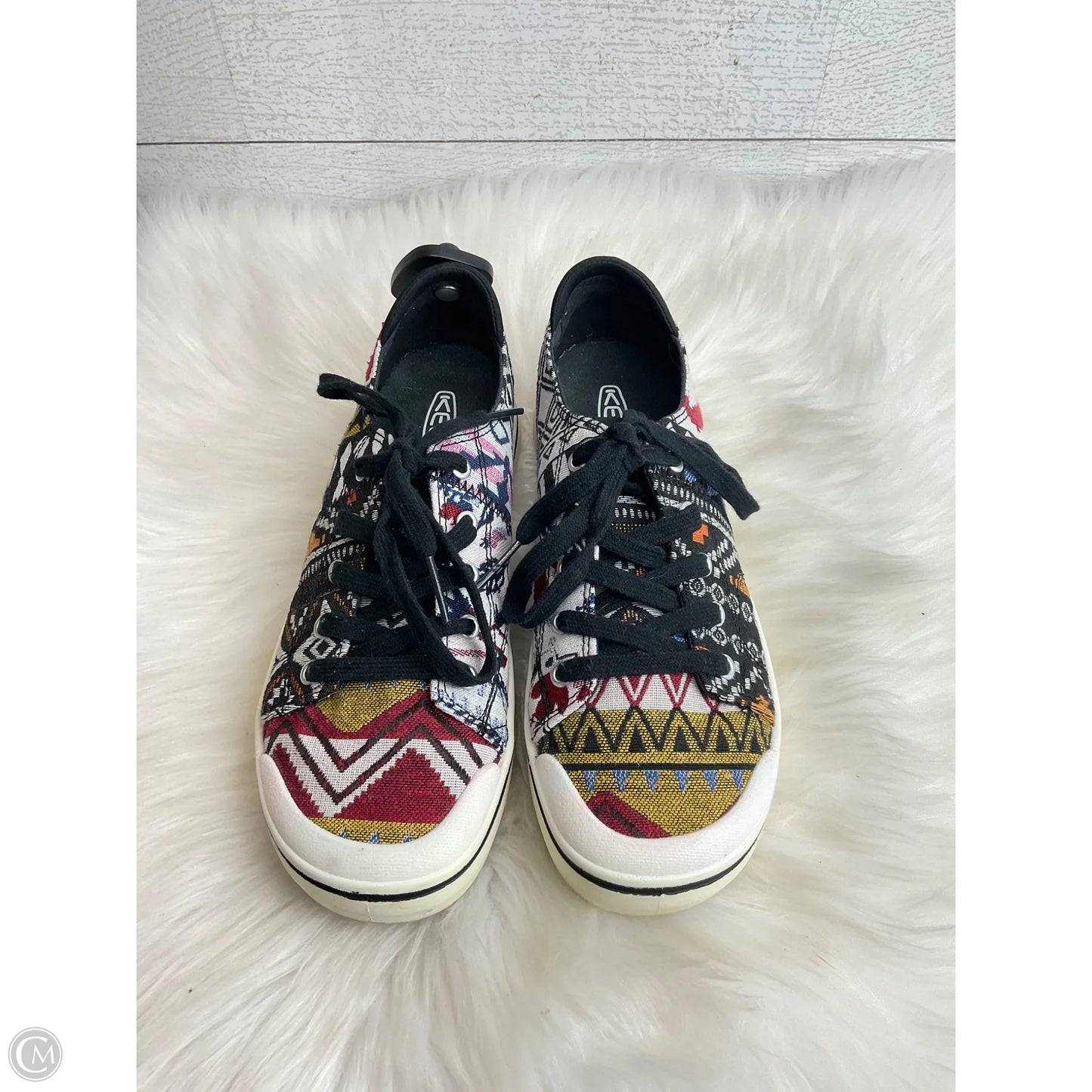 Shoes Sneakers By Keen In Geometric Pattern, Size: 9