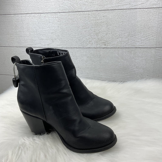 Boots Ankle Heels By Attention  Size: 7