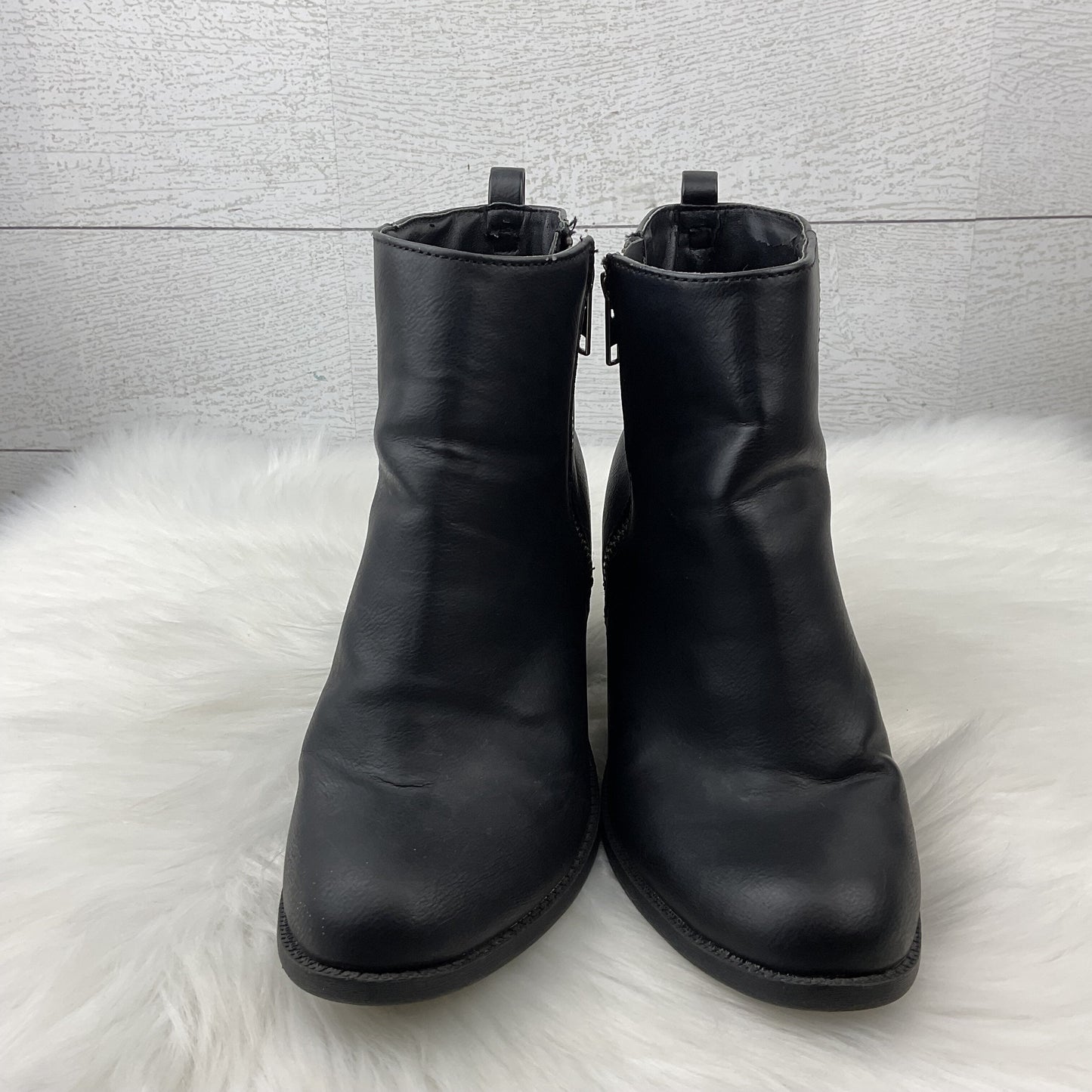 Boots Ankle Heels By Attention  Size: 7