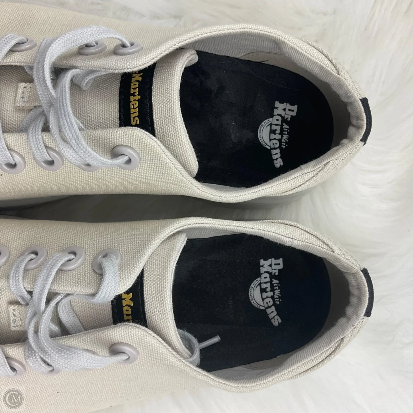 Shoes Sneakers By Dr Martens In Cream, Size: 6