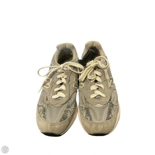 Shoes Athletic By New Balance In Grey, Size: 7.5