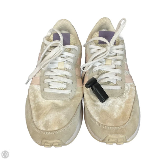 Shoes Athletic By Adidas In Cream VELVET, Size: 9.5