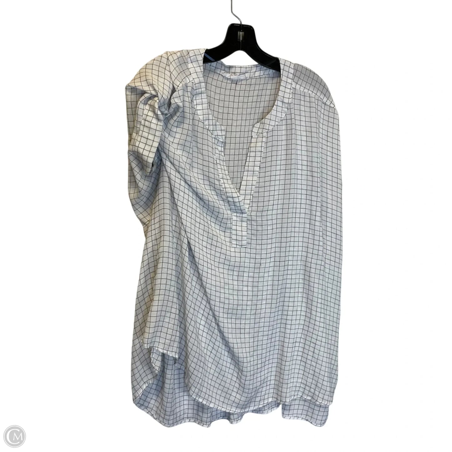 Top Short Sleeve By Jane And Delancey In White, Size: 2x