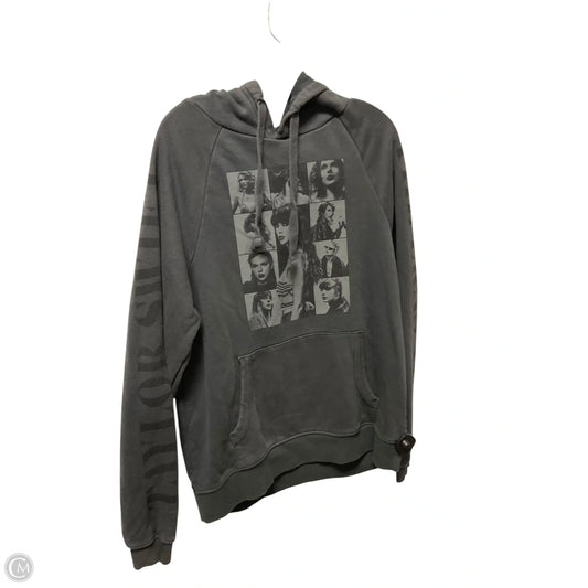 Sweatshirt Hoodie By Clothes Mentor In Grey, Size: S