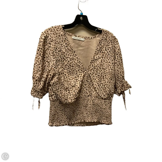 Top Short Sleeve By Abercrombie And Fitch In Animal Print, Size: M