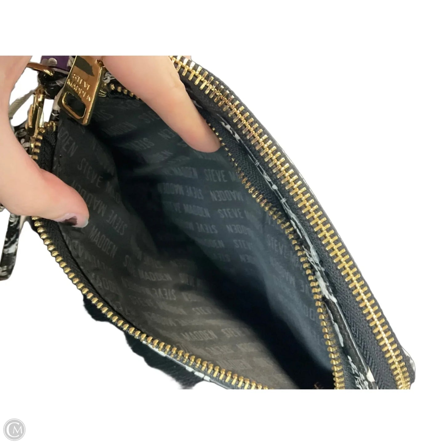 Wristlet By Steve Madden, Size: Medium