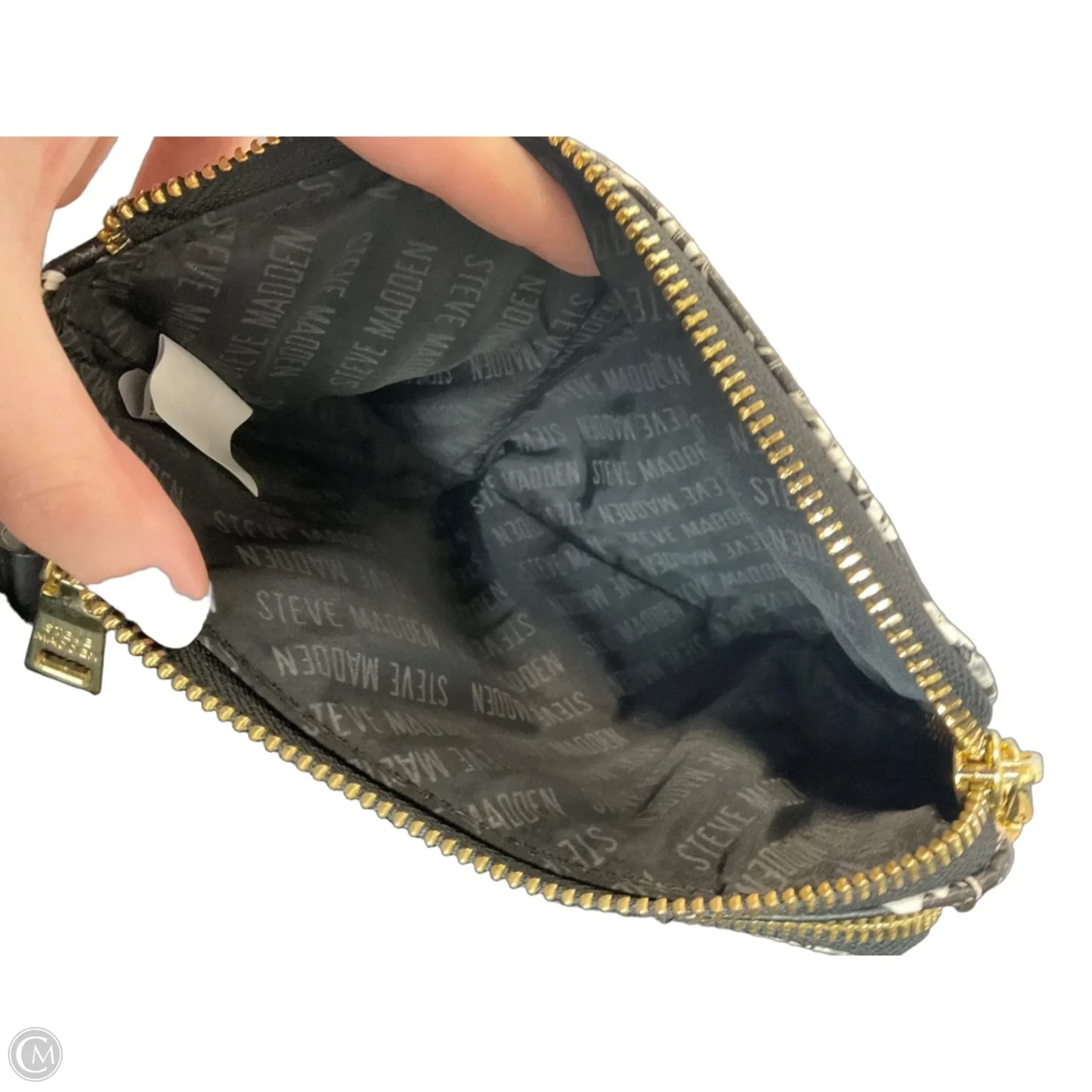Wristlet By Steve Madden, Size: Medium