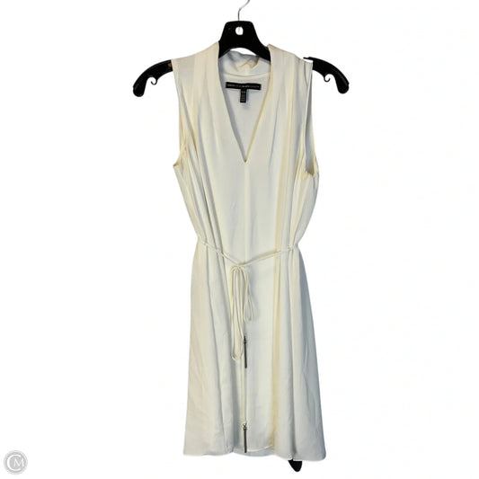 Dress Casual Short By White House Black Market In Cream, Size: Xxs