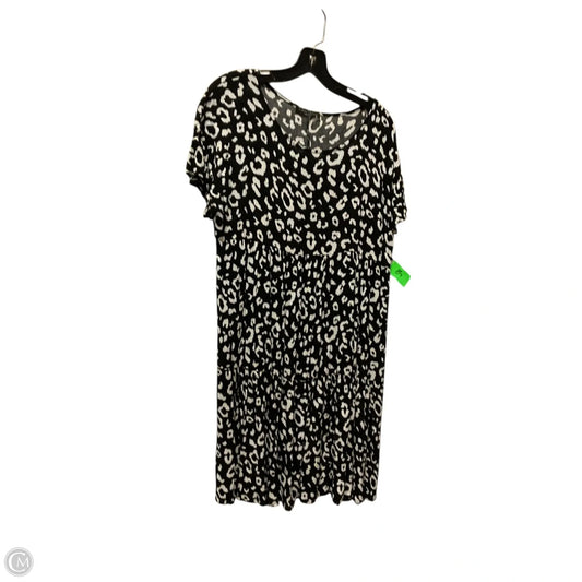 Dress Casual Short By Final Touch In Black & White, Size: M