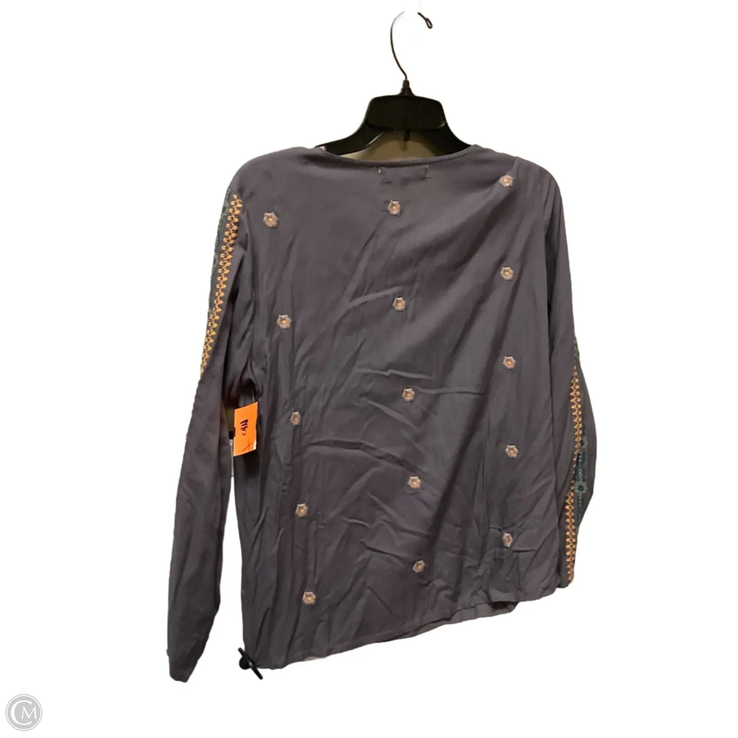 Top Long Sleeve By Solitaire In Grey, Size: M