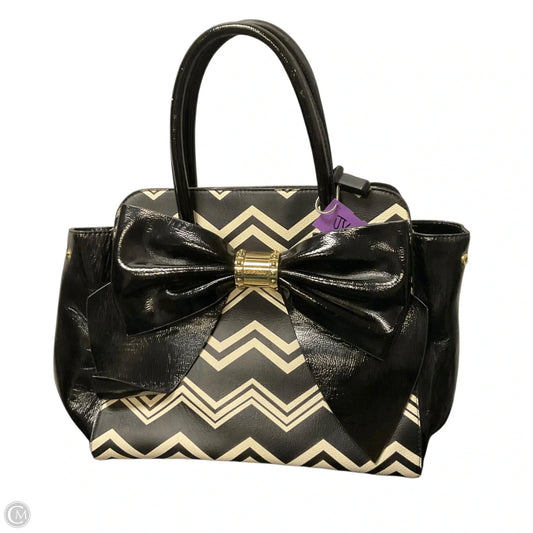 Handbag By Betsey Johnson, Size: Large