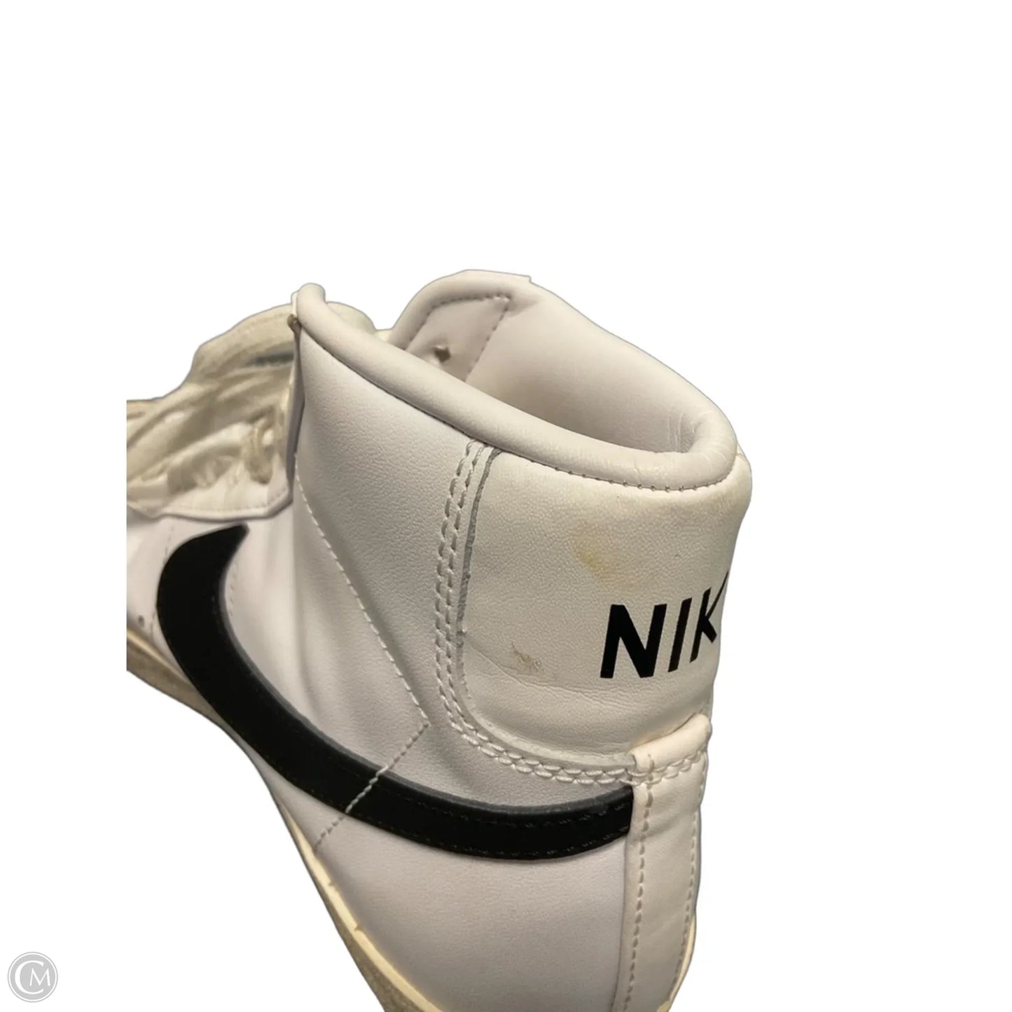 Shoes Sneakers By Nike In White, Size: 8.5