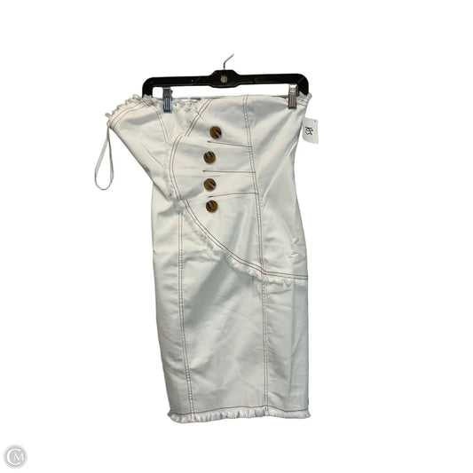 Dress Casual Short By Clothes Mentor In White, Size: M
