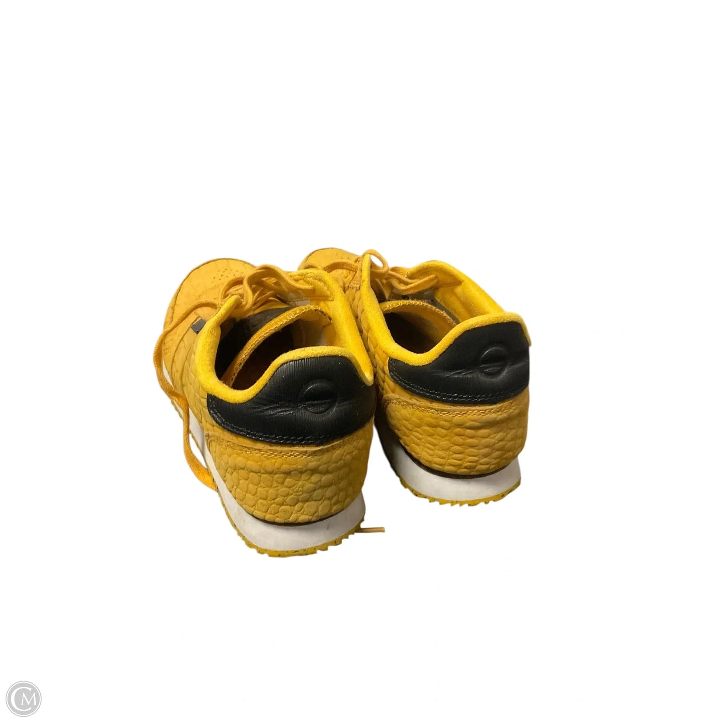 Shoes Sneakers By Clothes Mentor In Yellow, Size: 9