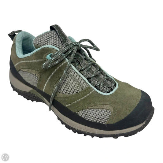 Pinhook Hiking Shoes Athletic By Patagonia In Green, Size: 7