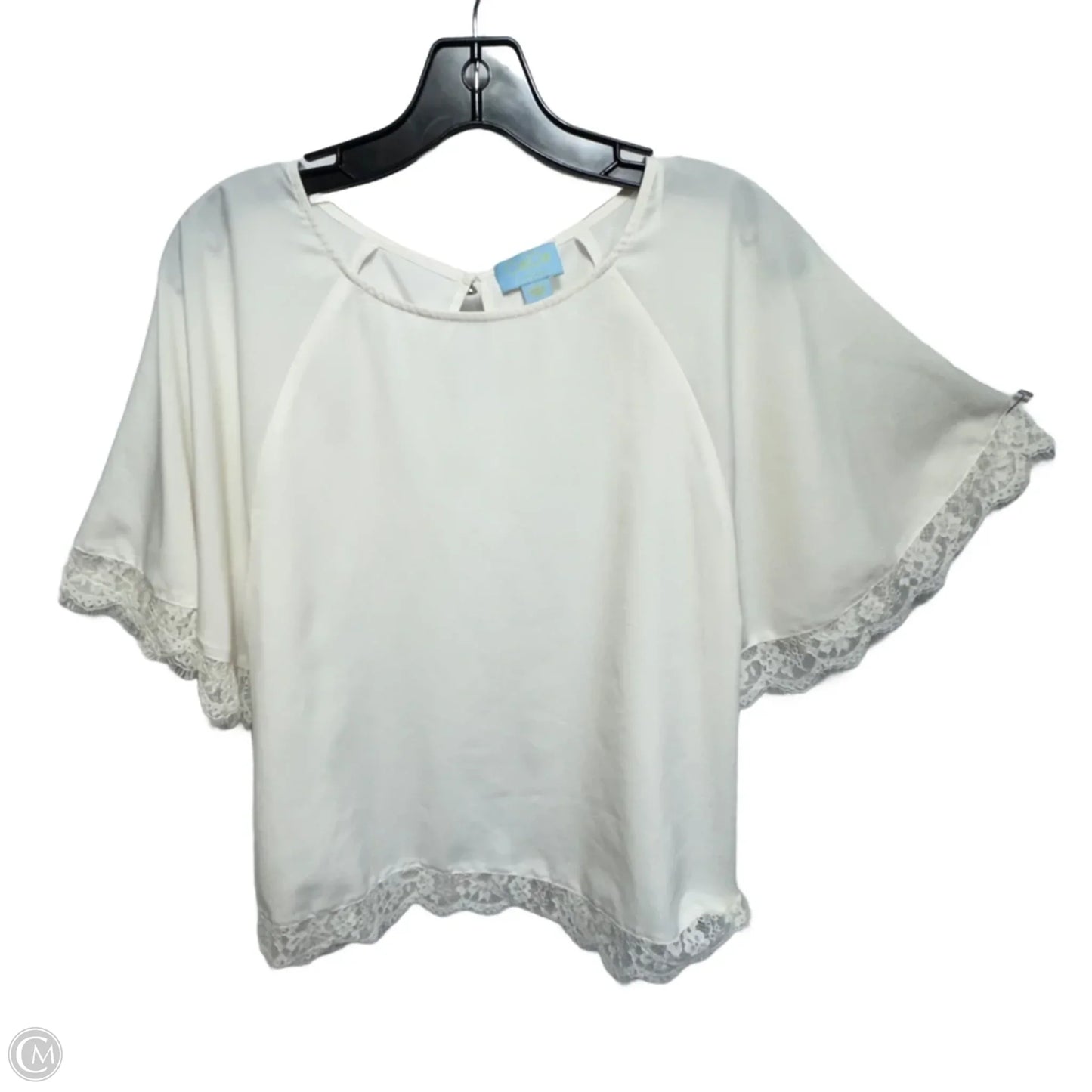 Top Short Sleeve By Cece In Cream, Size: S