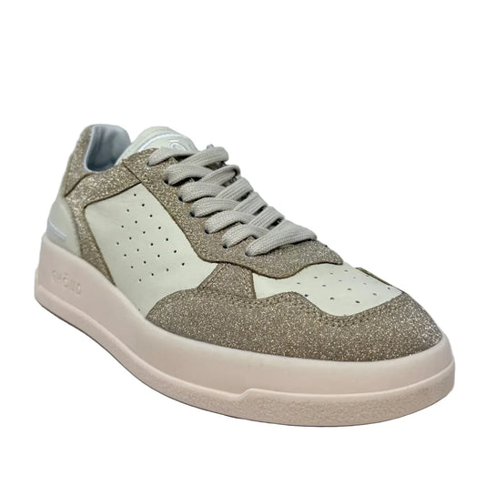 Tweener Mesh & Glitter Sneakers By Ghoud In Cream, Size: 8