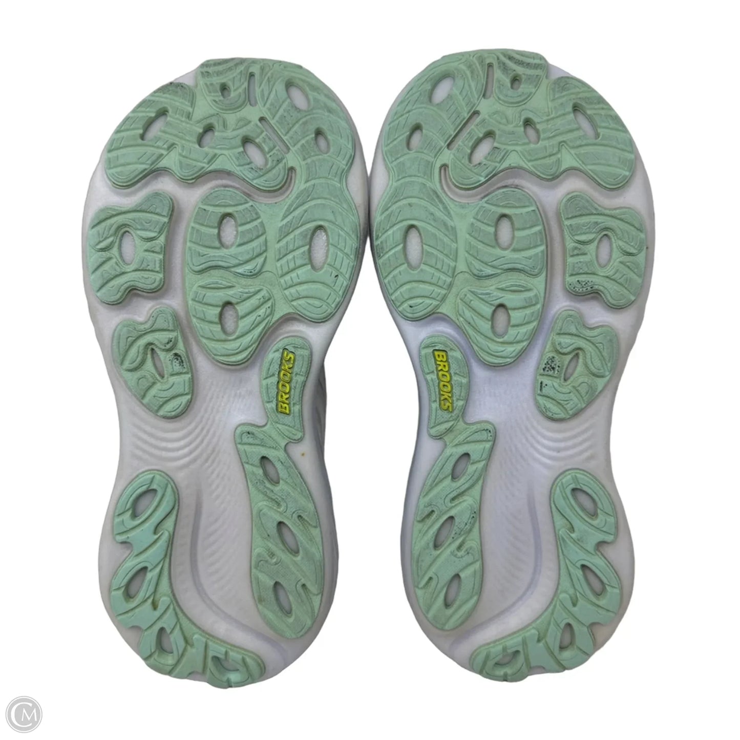 Adrenaline GTS 25 Running Shoes By Brooks In White, Size: 8.5