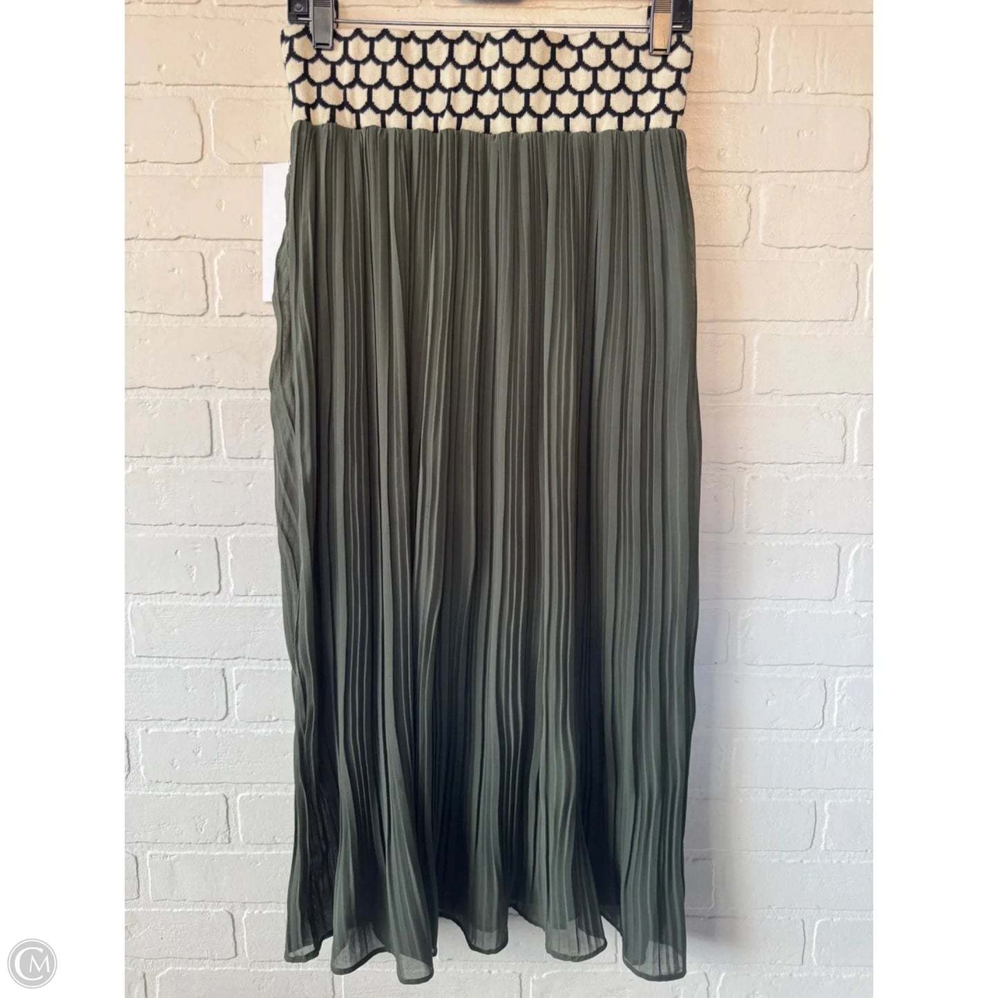 Skirt Midi By Clothes Mentor In Green, Size: M