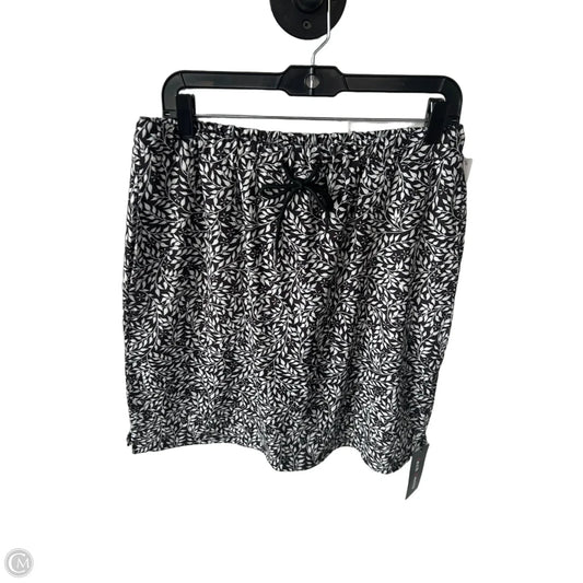 Skort By Clothes Mentor In Black & White, Size: L